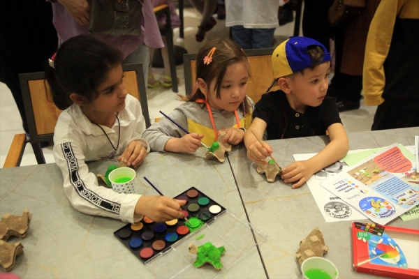 '6. İstanbul Çocuk ve Gençlik Sanat Bienali' sürüyor