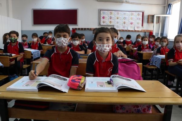 Ankara Büyükşehir Belediyesi'nden çocuklara İngilizce eğitimi desteği