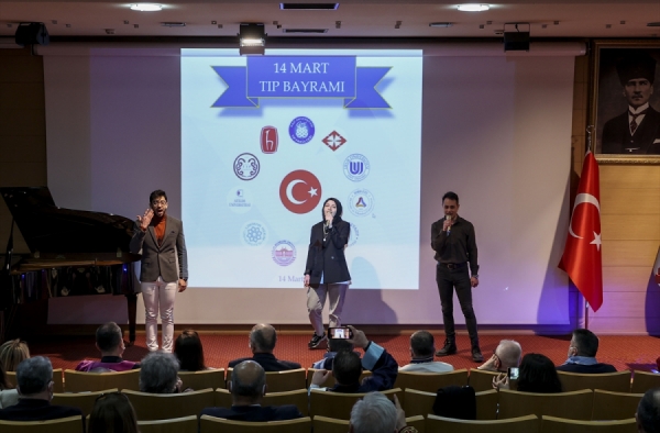 Ankara'daki tıp fakülteleri 14 Mart Tıp Bayramı ortak programı düzenledi