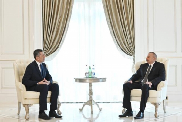 Azerbaycan Cumhurbaşkanı Aliyev, Milli Eğitim Bakanı Selçuk'la görüştü