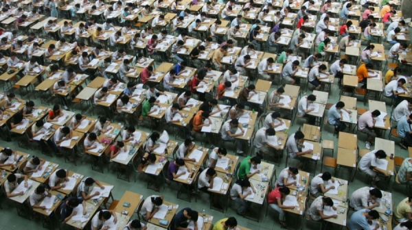 Bu da 9.4 milyon Çinli öğrenci için üniversite sınavı 