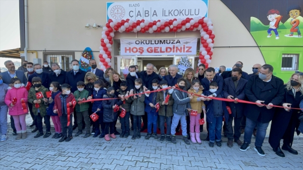 ÇABA Derneği'nin Elazığ'a kazandırdığı okul törenle açıldı