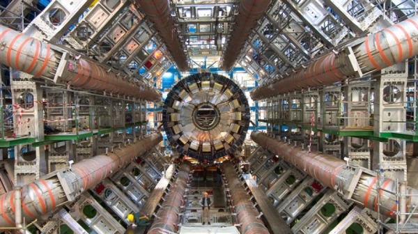 CERN'de Türk iş dünyasının 'topuk' sesleri