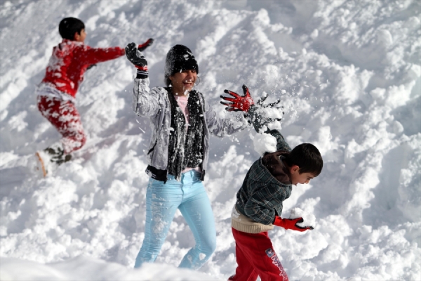 Hangi illerde okullara kar tatili var?