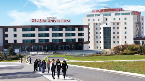 istanbul gelişim üniversitesi fiyatları