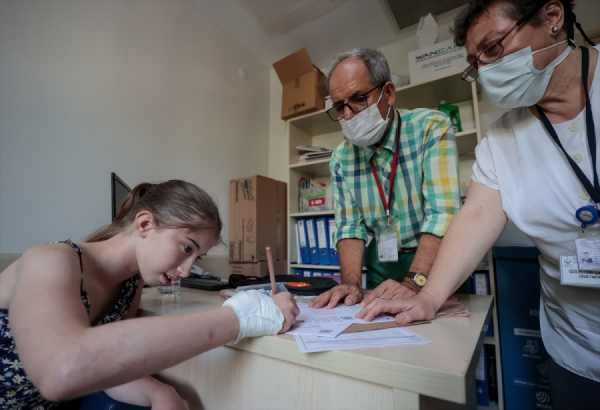 İzmir'de tedavisi süren öğrenci, LGS'ye hastanede girdi