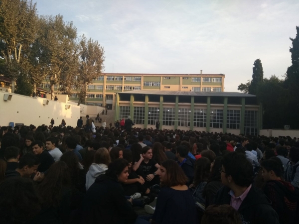 KAL öğrencilerinden proje okul uygulamasına protesto