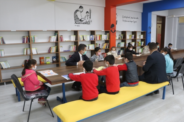 'Kitap kumbarası' ile kırsaldaki 30 okula kütüphane kurulacak