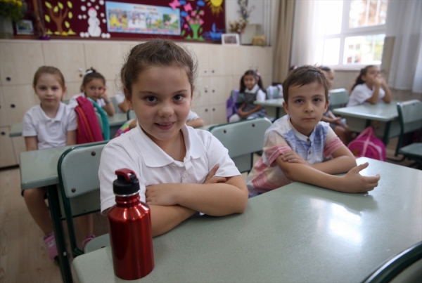 Koronavirüs: Türkiye 25 milyon öğrenci için uzaktan eğitime hazır mı?