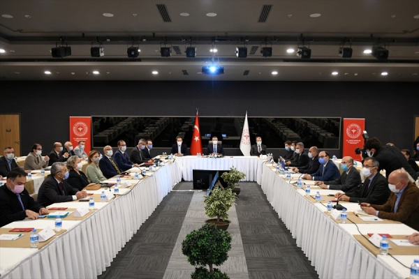 Kovid-19 toplantıları: İstanbul için büyük hazırlık gerekiyor