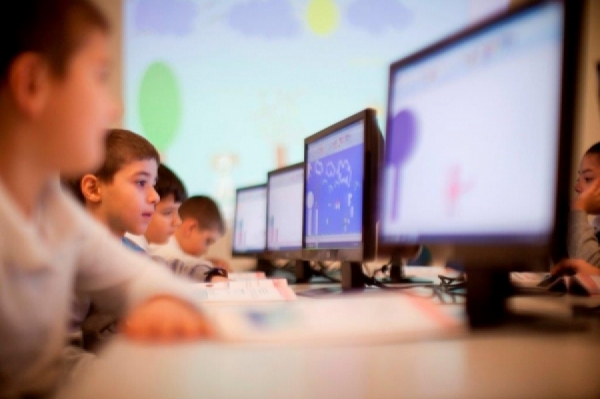 MEB'den okullara 'yüksek hızlı internet' hizmeti