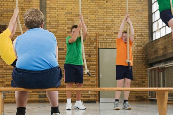 Obezite kızlarda ergenliği tetikliyor, erkeklerde geciktiriyor 