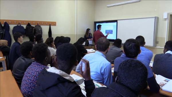 Somali'den gelen 71 öğrenci Kırşehir'de eğitime başladı
