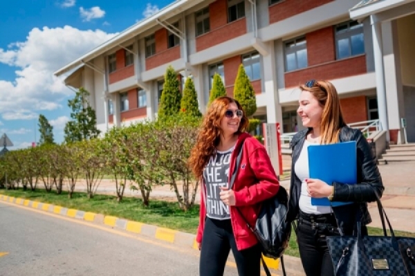 Türk Eğitim Vakfı Yurtdışı Bursları için başvurular başladı