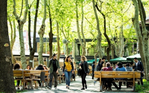 Türkiye'deki yabancı öğrenciler, ülkeleri ile Türk iş dünyası arasında köprü oluyor