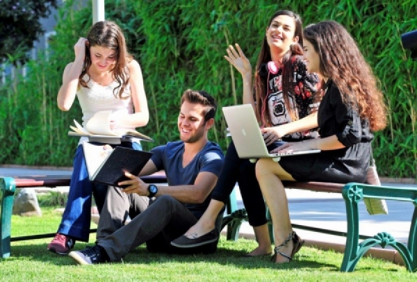 Üniversite öğrencileri: Online eğitimin harcı olmaz