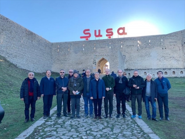YÖK Başkanı Özvar ve Sancar Şuşa'yı ziyaret etti