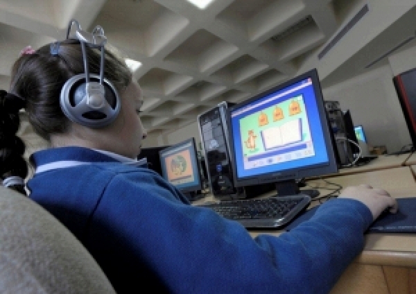 '1.5 milyon öğrencinin interneti yok, öğretmenler sisteme giremiyor'