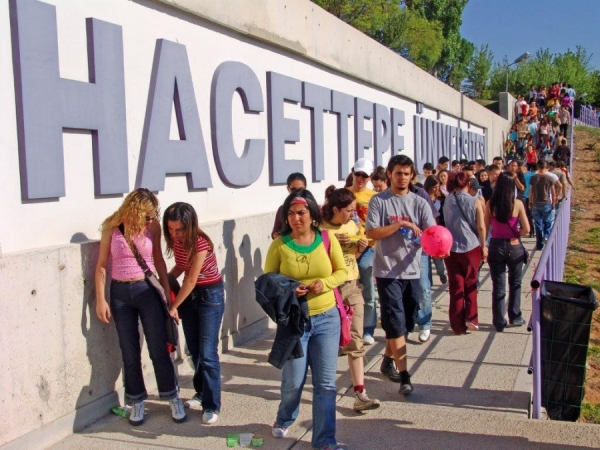 Türk üniversiteleri döküldü:  İlk 100'de 6 üniversite