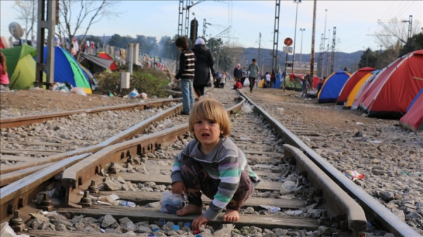 Ailesi olmayan sığınmacı çocuklar insan tacirlerinin eline düşüyor