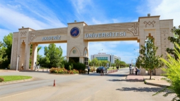 Akdeniz Üniversitesi, özel eğitim öğrencilerini ağırladı
