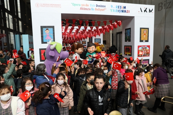 Çocuk Sanat Festivali'ni 100 bin kişi ziyaret etti