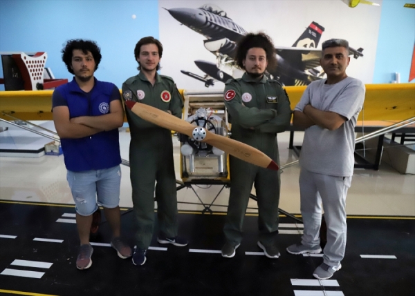 Aksaray Gençlik Merkezi öğrencileri yaptıkları uçakla Guinness'i hedefliyor
