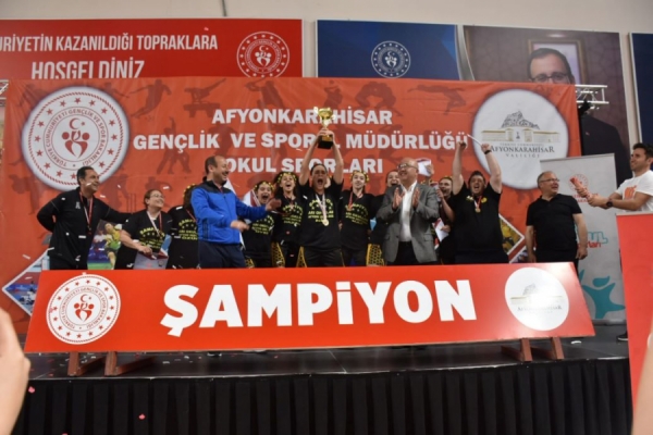 Arı Okulları 4’ncü kez Türkiye şampiyonu