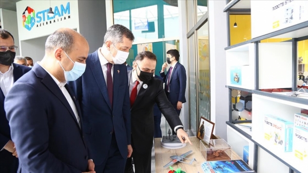 Bakan Selçuk, Azerbaycan'da STEAM Merkezi'nin açılışını yaptı