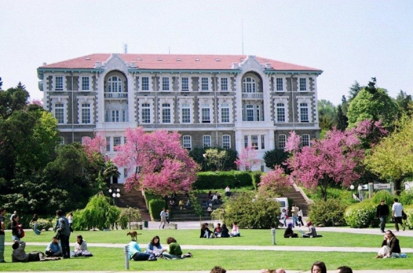 Boğaziçi Üniversitesi rektörünü artık Cumhurbaşkanı atayacak 