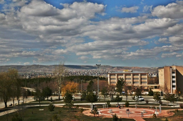 Cumhuriyet Üniversitesi 