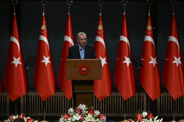 Erdoğan: 850 bin öğrencimize yurtlarda hizmet ediyoruz