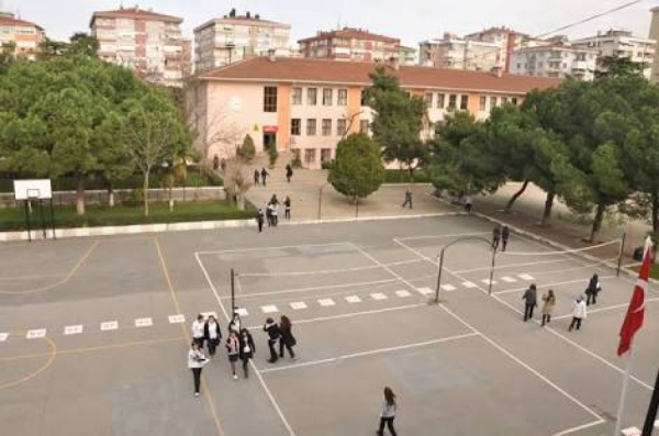 Erenköy Kız Lisesi'ndeki pilav gününe iptal kararı
