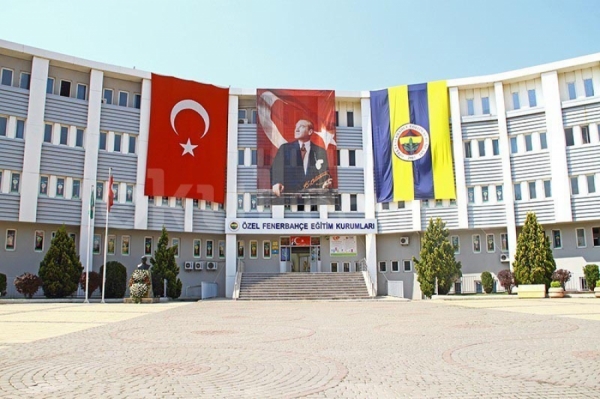 Fenerbahçe Koleji, Fenerbahçe’yi karıştırdı: İşbirliği tepki çekti