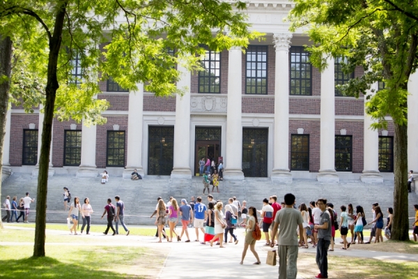 Harvard'da öğrenciler de disiplin cezasıyla karşı karşıya