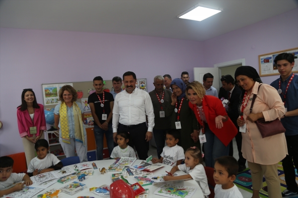 Hatay'da Çocuklar Gülsün Diye Derneği öncülüğünde yaptırılan anaokulu açıldı