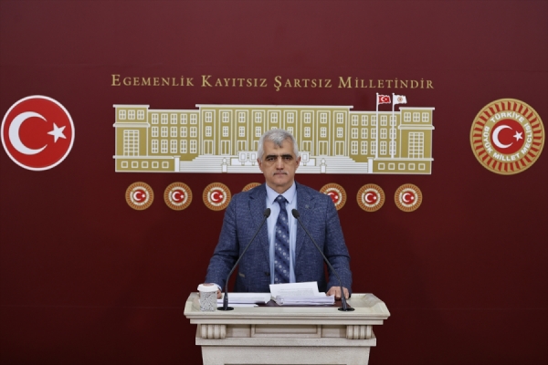 HDP'li Gergerlioğlu, Milli Eğitim Bakanlığı'na servis ihalelerini sordu