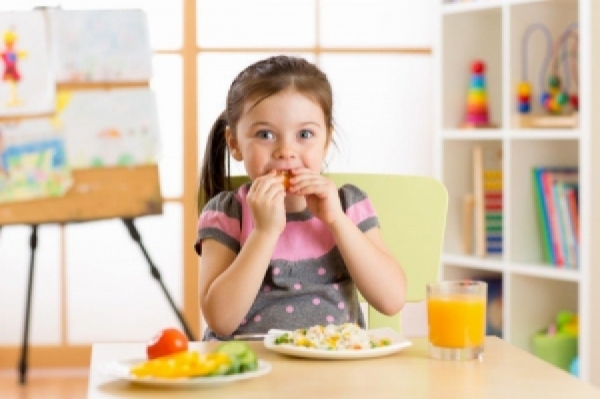 Hollanda'da gıda fiyatlarındaki artış sebebiyle ilkokullarda ücretsiz kahvaltı dağıtılacak