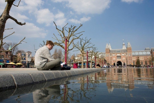 Hollanda’da yüksek lisans yapmak isteyenlere burs