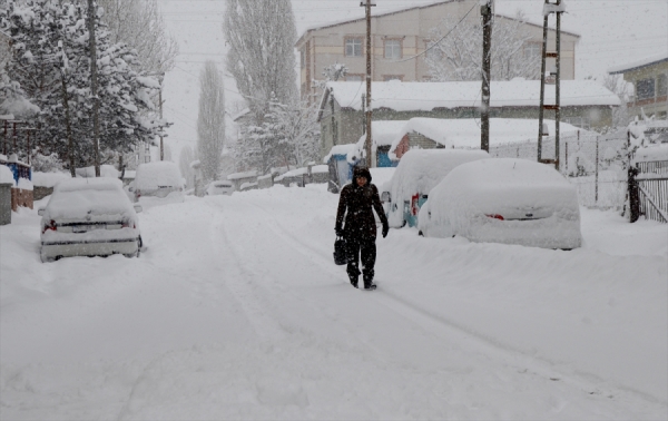 İç Anadolu'da eğitime kar engeli