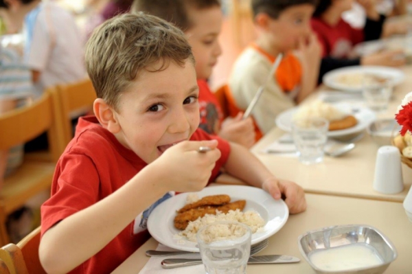 İlkokullarda ‘okul yemeği’ başlayacak