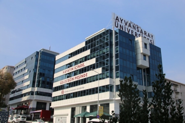 İstanbul Ayvansaray Üniversitesi de el değiştirdi