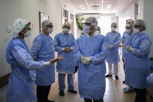 İstanbul Üniversitesi-Cerrahpaşa Rektörü Aydın: Malzeme sıkıntımız yok
