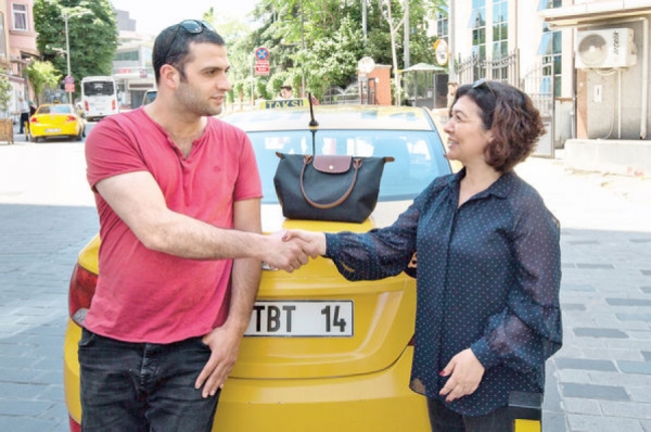 İyi kalpli taksici Bakaç ve kahraman temizlik işçisi Derebaşı 