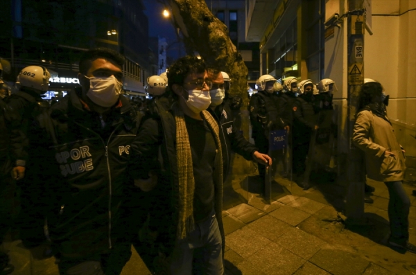 Boğaziçi Üniversitesi'ne destek eyleminde 93 kişi gözaltına alındı