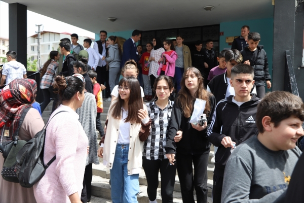 LGS şampiyonu imam hatip öğrencileri İstanbul'da buluştu