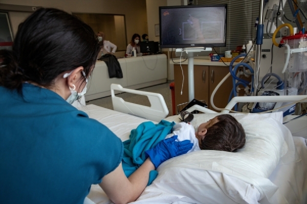 Marmara Üniversitesi hastanesinde tedavi gören çocuklar için sınıf açıldı