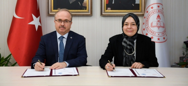 MEB ile Türkiye Maarif Vakfı arasında iş birliği protokolü imzalandı