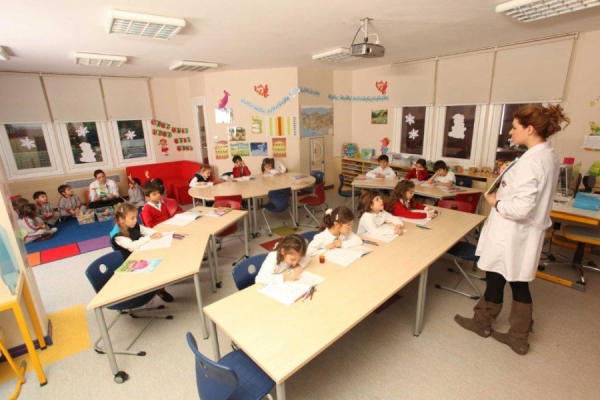 Okullarda 'hami' projesi: Özel ile devlet okulları eşleşiyor