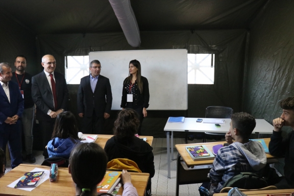Milli Eğitim Bakan Yardımcısı Şensoy: Çadır kentlerdeki öğrenciler her hafta 2 deneme sınavına katılıyor